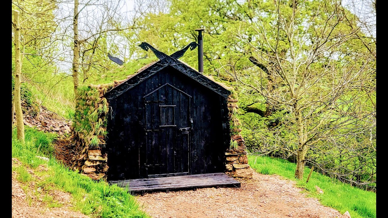 Viking style turfhouse build, 21.