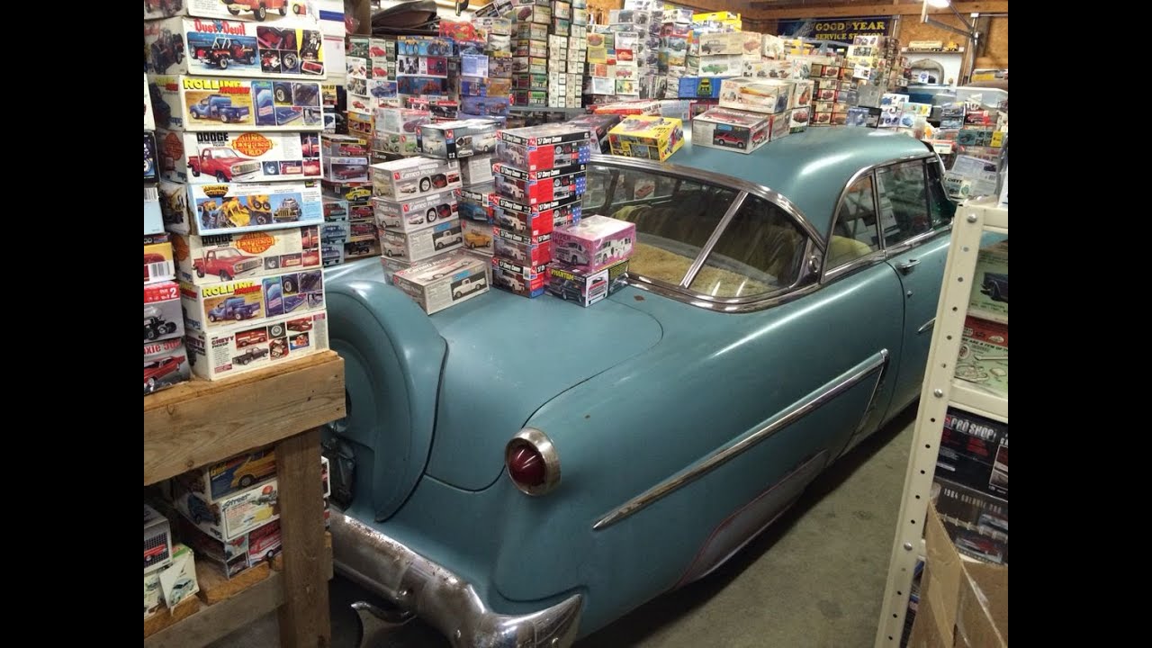 Car model kit buying