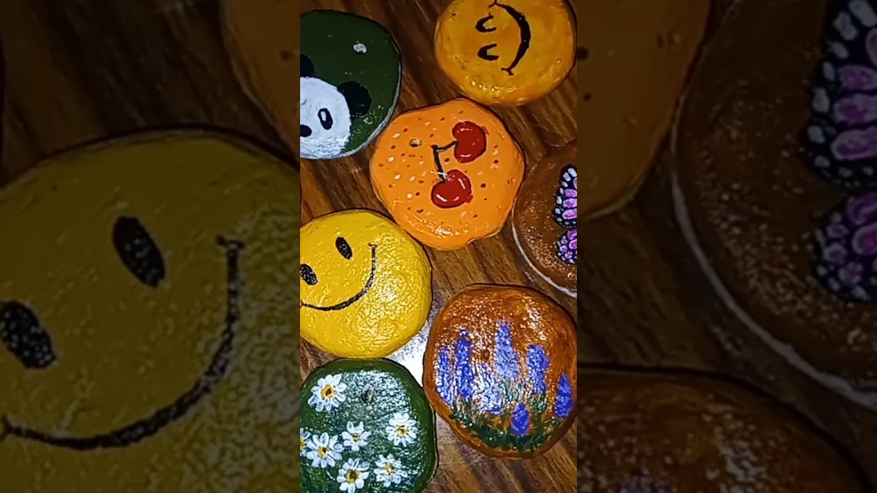 smile 🙂 #keychain #clay #art #painting #artandcraft #trendingshorts #shorts