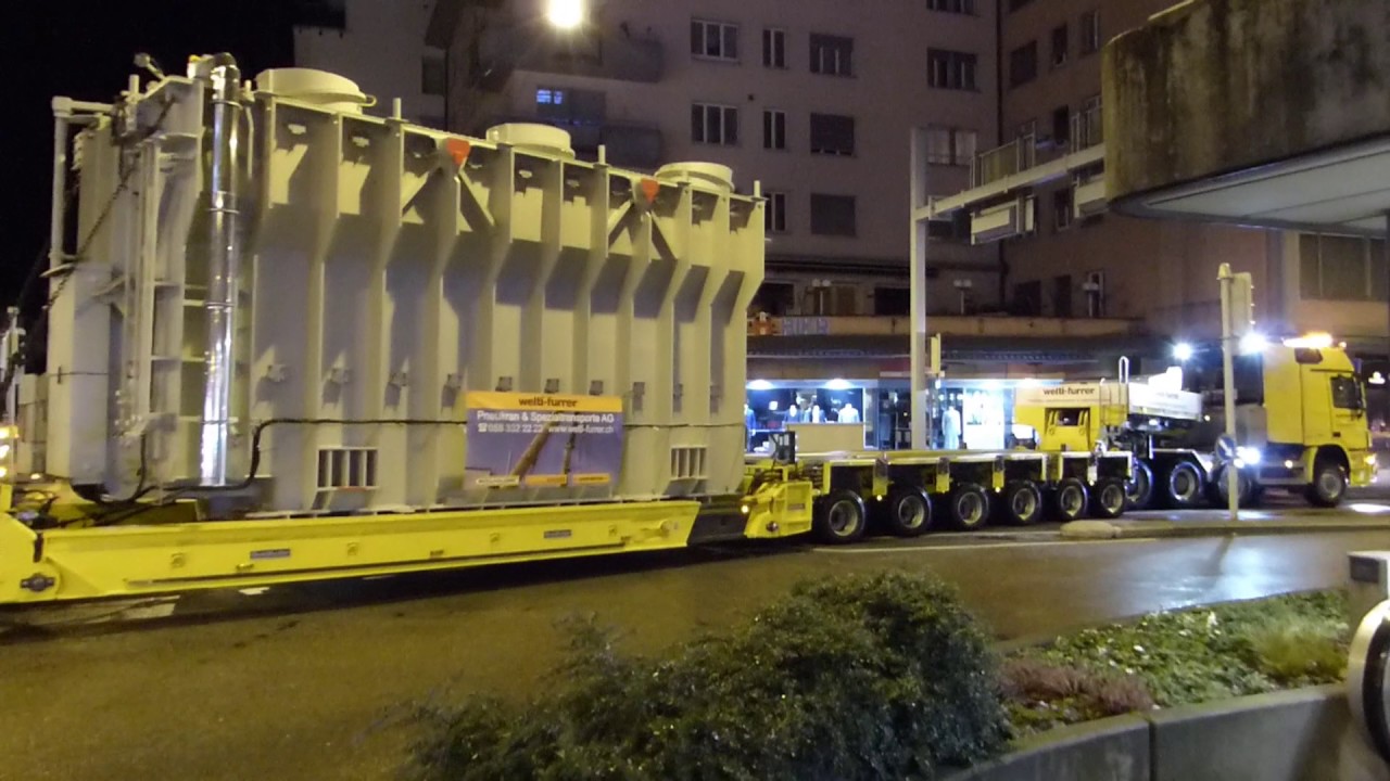 Ausnahmetransport Teil 1 - Manövriert auf Kreuzung in Olten
