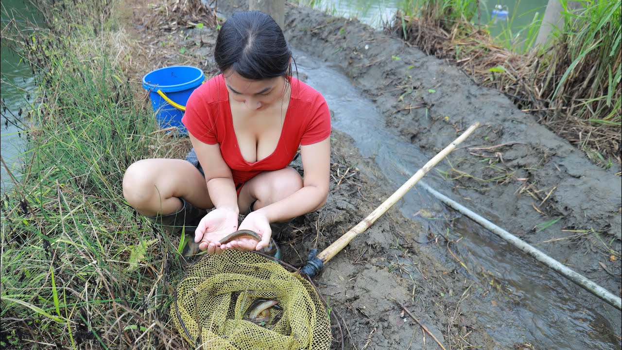 20 Days of Fishing Adventure with a Beautiful Girl in the Wild
