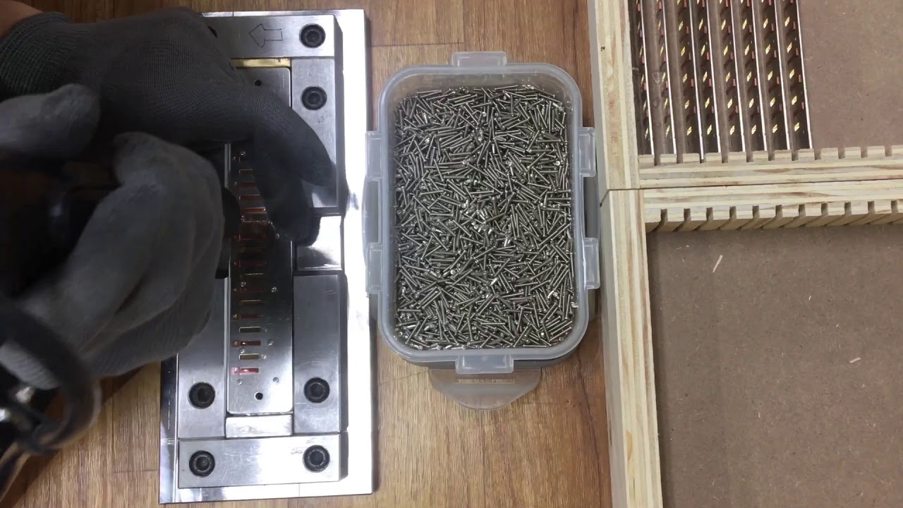 Manufacturing Dabell Harmonicas