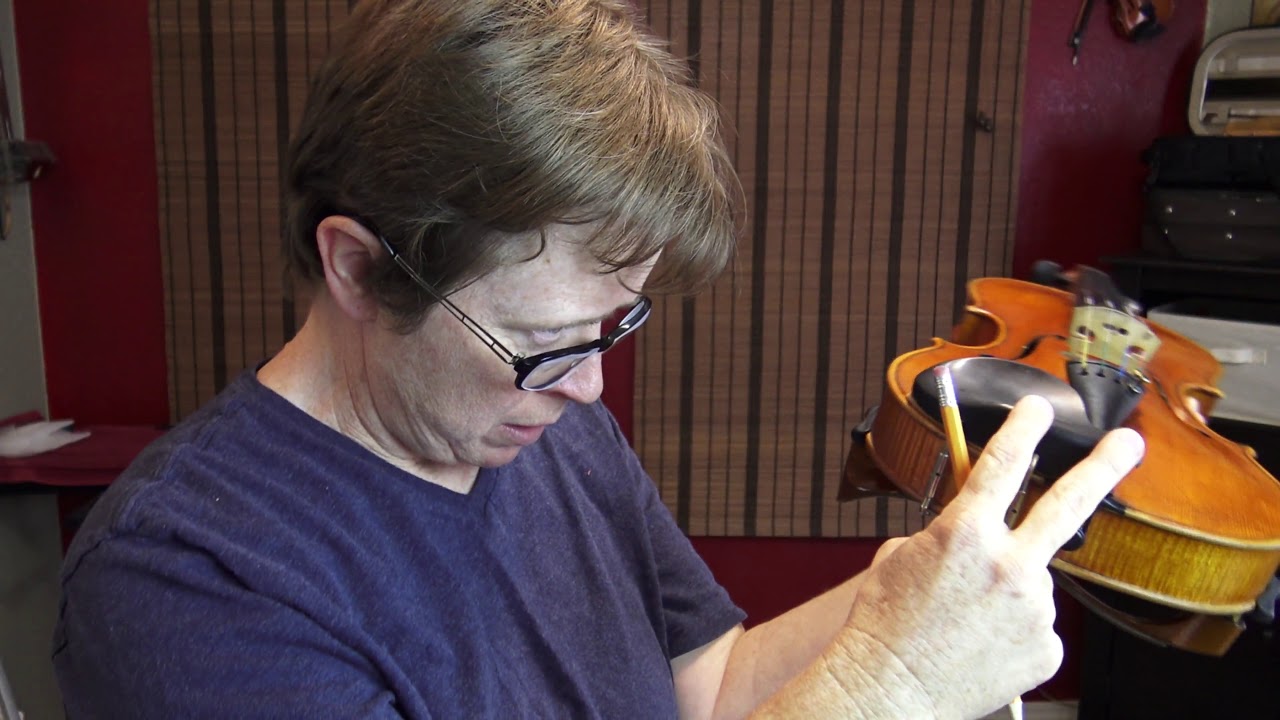 Kreddle Violin Chinrest demo and discussion