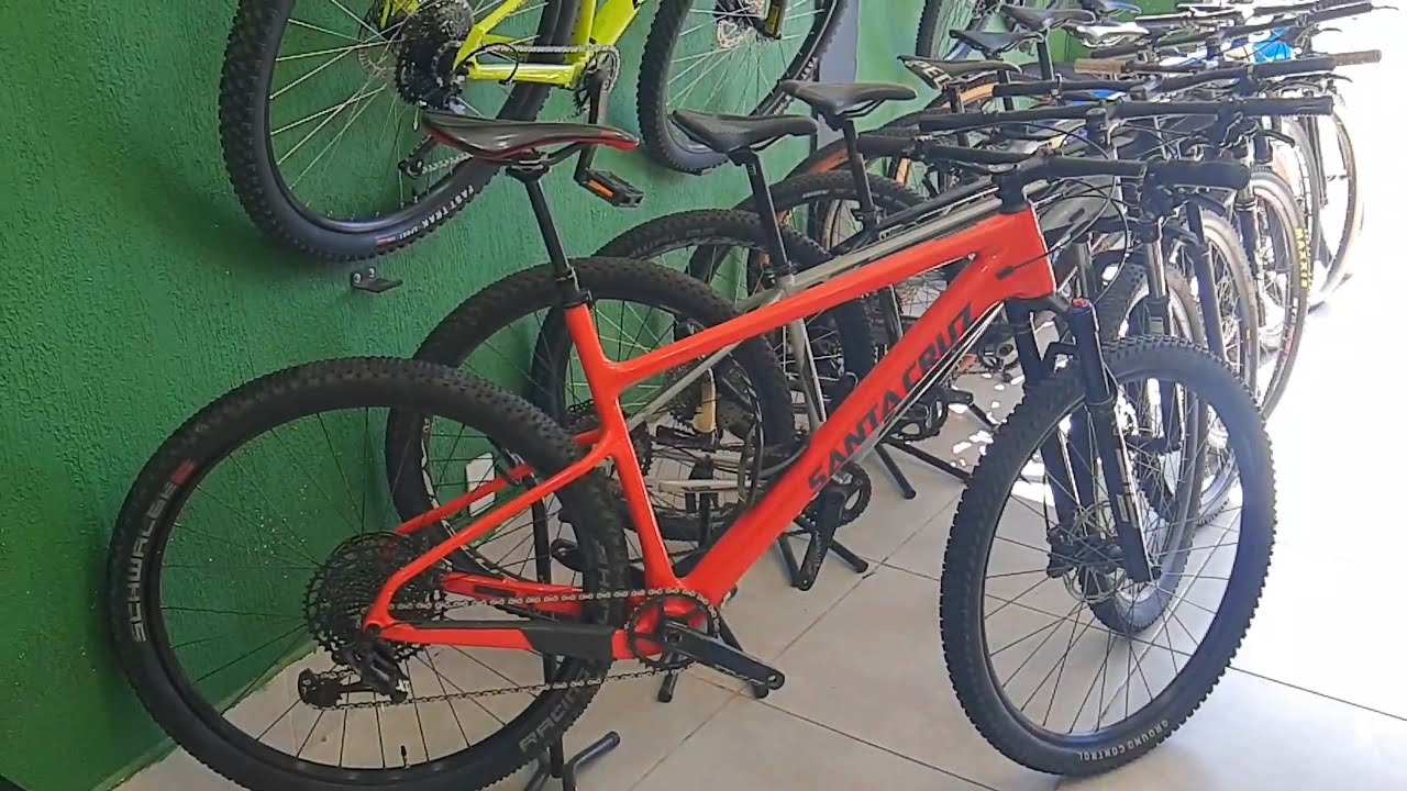 ALGUNS DETALHES: SPECIALIZED EPIC 8 , CHISEL , TURBO LEVO E SANTA CRUZ HIGHBALL