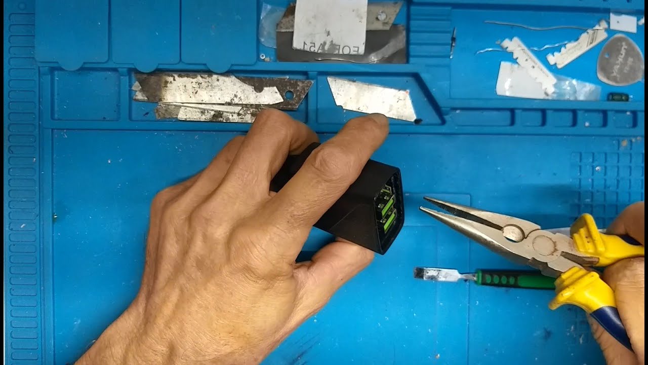 Como consertar o carregador de celular