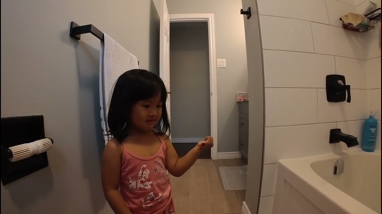 Poop prank on Ina #toddler #poopprank