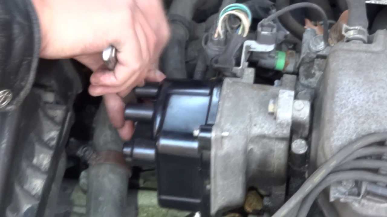 1998 Honda Civic EX Distributor Cap And Rotor Change