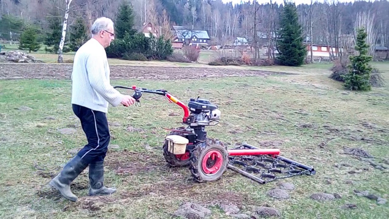 Malotraktor VARI + luční brány