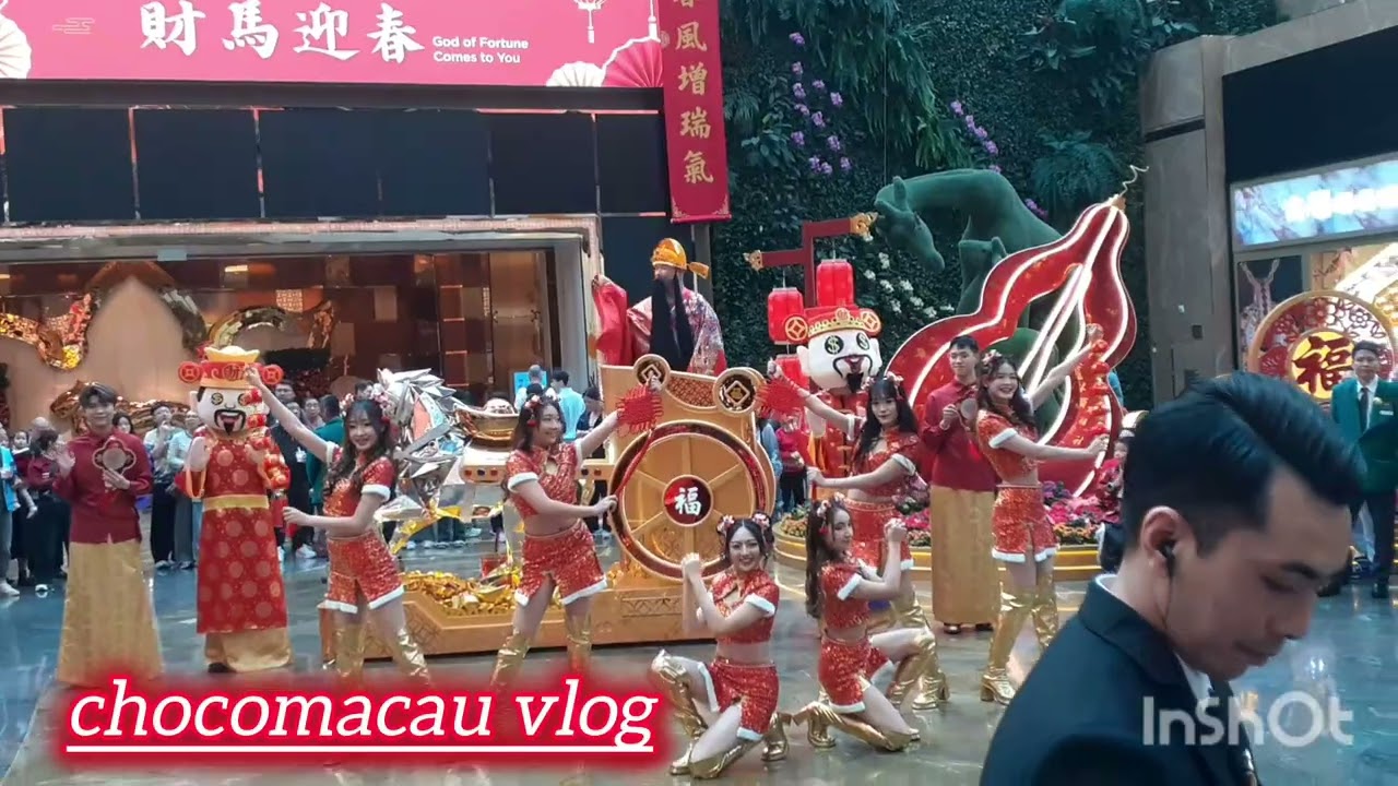 THEY CELEBRATE CHINESE NEW YEAR.FOR SHOWING DANCE MGM