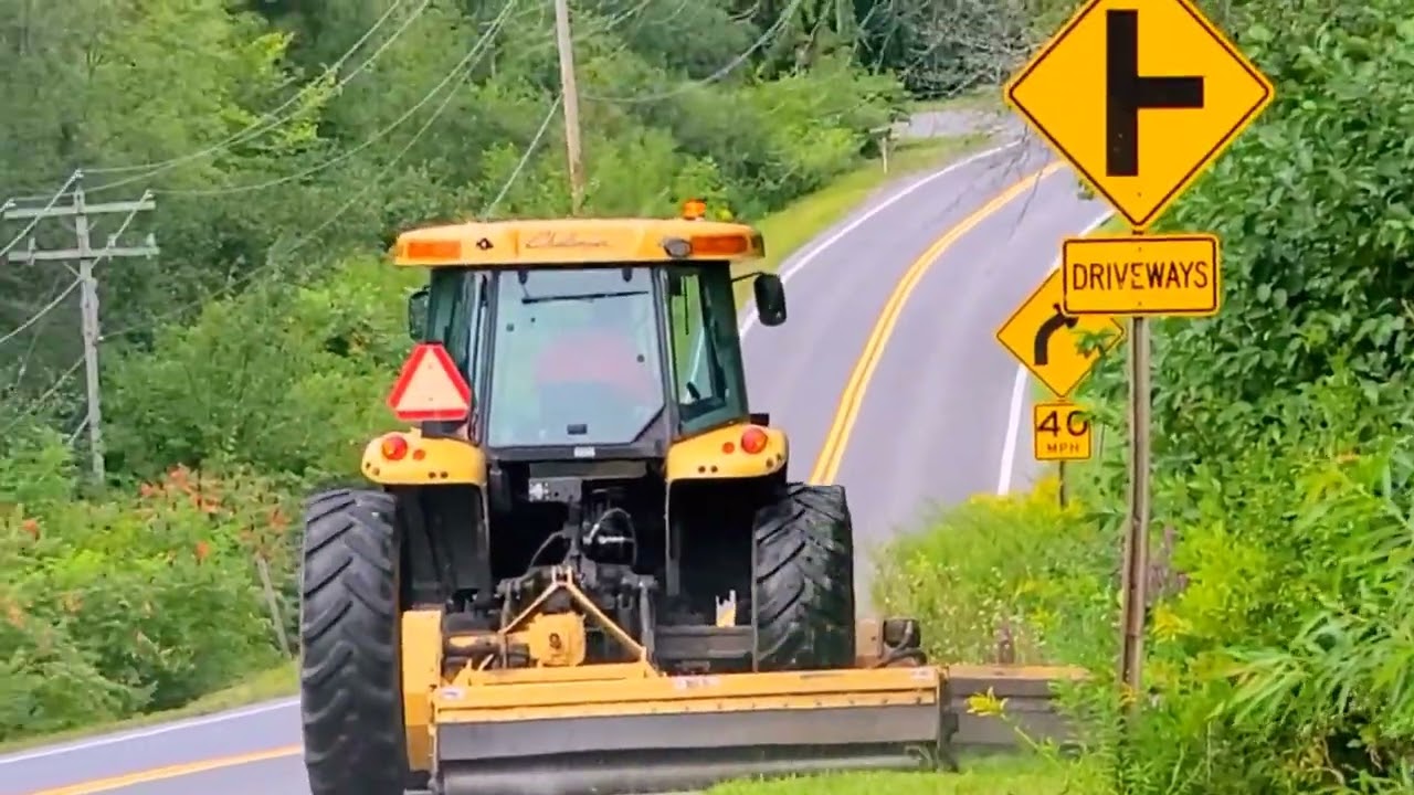 ชนบทอเมริกา และการดูแล ตัดหญ้าข้างทางของเมือง |  Countryside Upstate NY Living | #ตัดหญ้า #รถตัดหญ้า