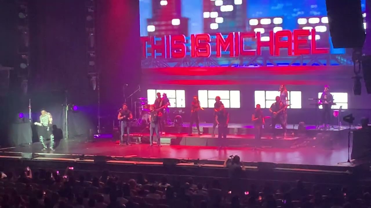 Lenny Jay en Chile de Arena Monticello - Wanna Be Startin’ Somethin’ - This Is Michael - HD HQ