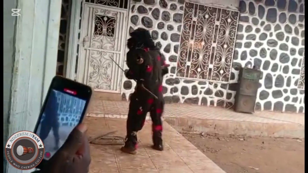 MBIAME CULTURAL FESTIVAL DAY 2:WAN Mabuh Mbiame  displaying in the Mbiame fon’s palace . Keep 