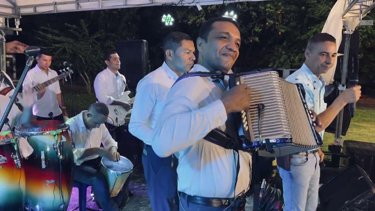 la Victoria es con mi  Cristo en vivo  (2024)