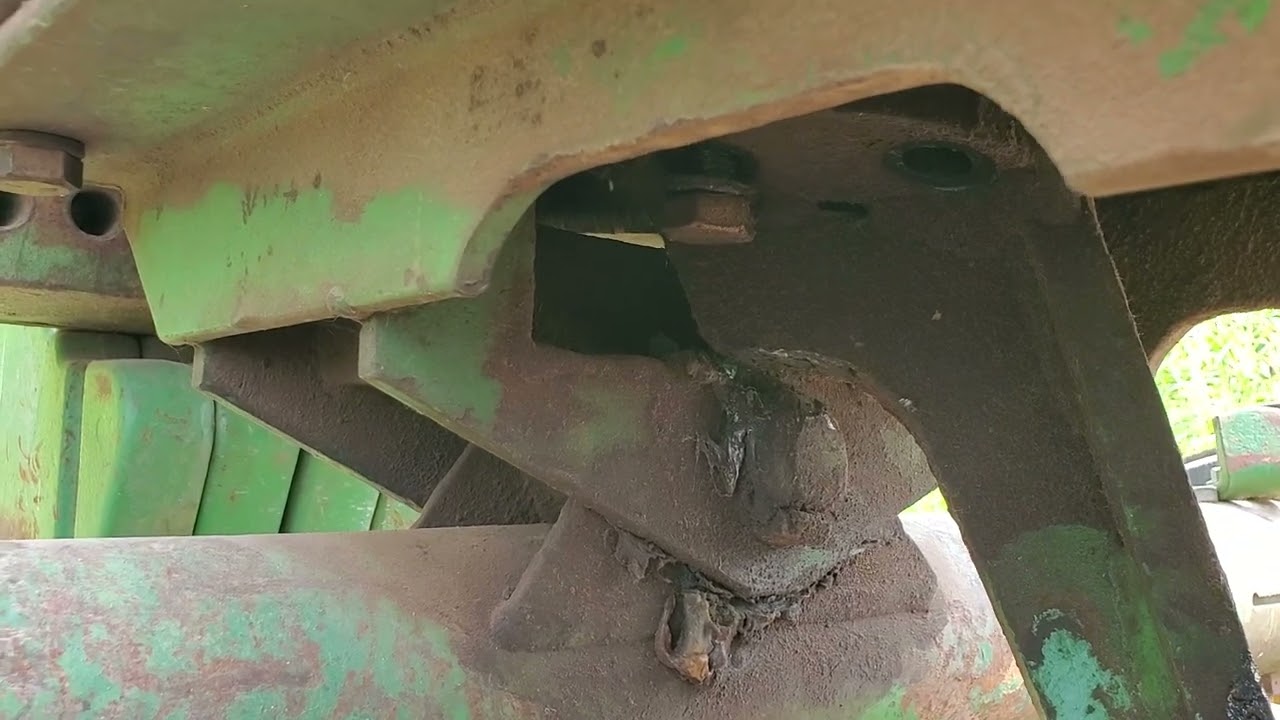 The Deere 4020 Steering Gear Arm Almost Fell Off