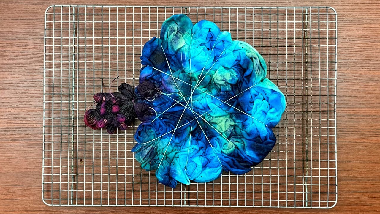 Tie dye pattern : Valentine's Day Sea Turtle with Heart Shell | Full Tutorial (Snow Dye!)
