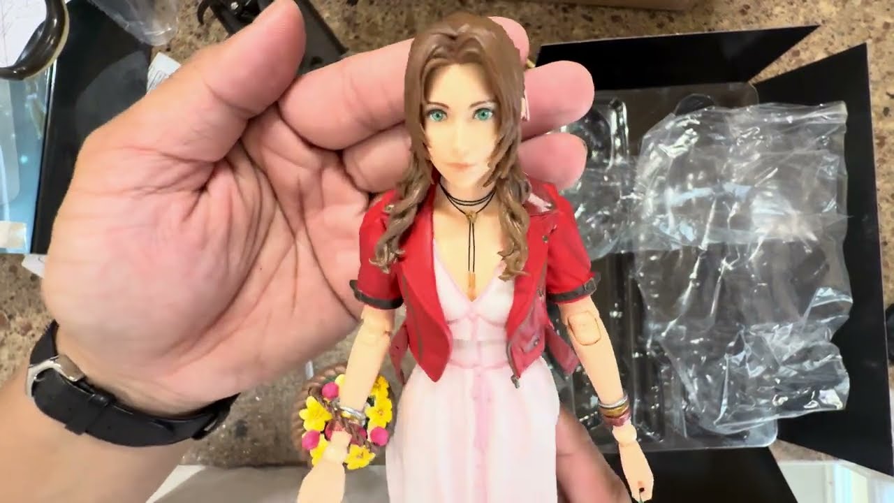 [UNBOXING] Aerith Gainsborough Figurine 2025 Play Arts Kai v2.0