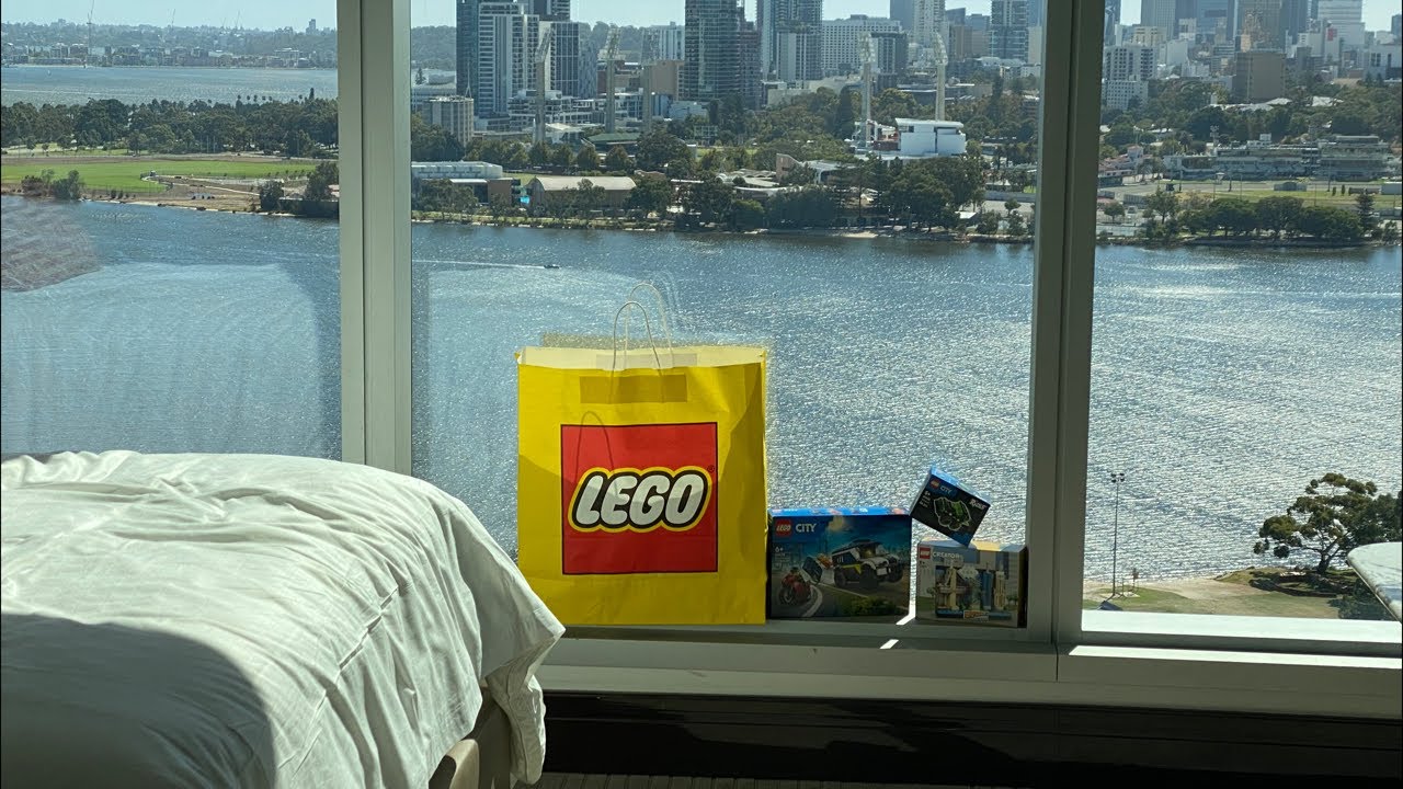 Luxury LEGO STREAM! 🤩