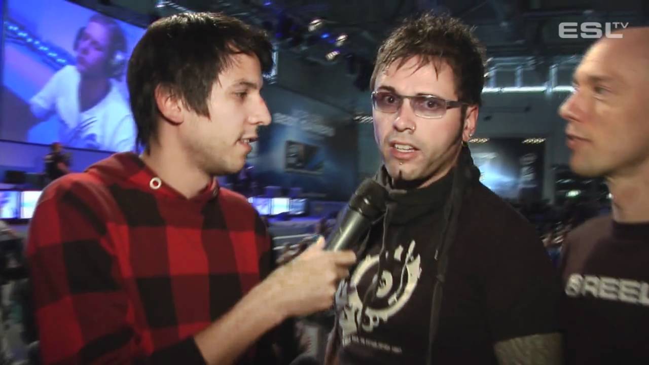 gamescom 2010 - OOMPH! besucht den ESL Stand