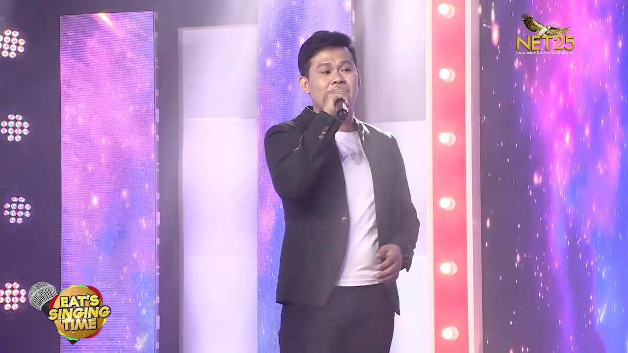 Marcelito Pomoy sings both parts of 