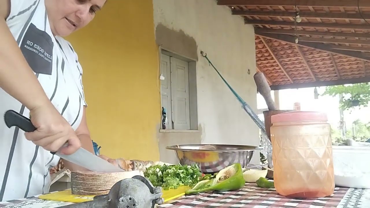 PREPARANDO UMA PEIXADA PARA O ALMOÇO 