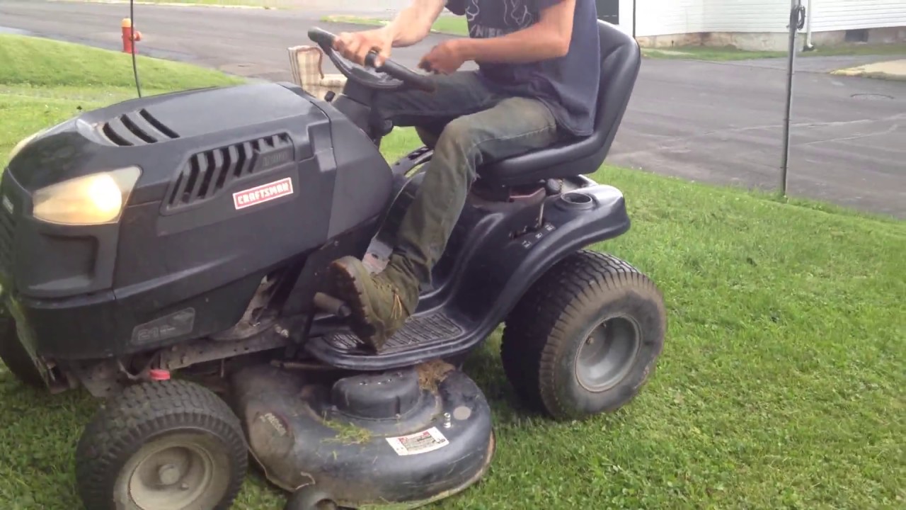 My Craftman LT2000 Riding Lawn Mower