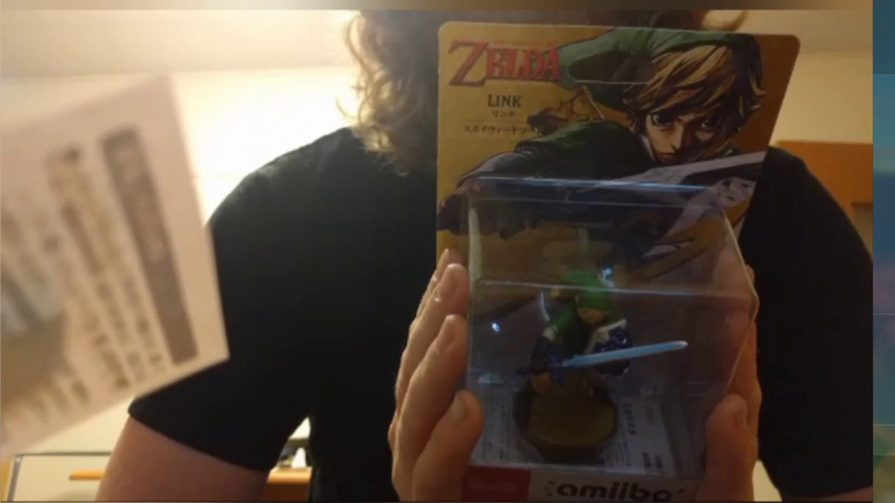Unboxing brand new Majora's Mask Link Amiibo