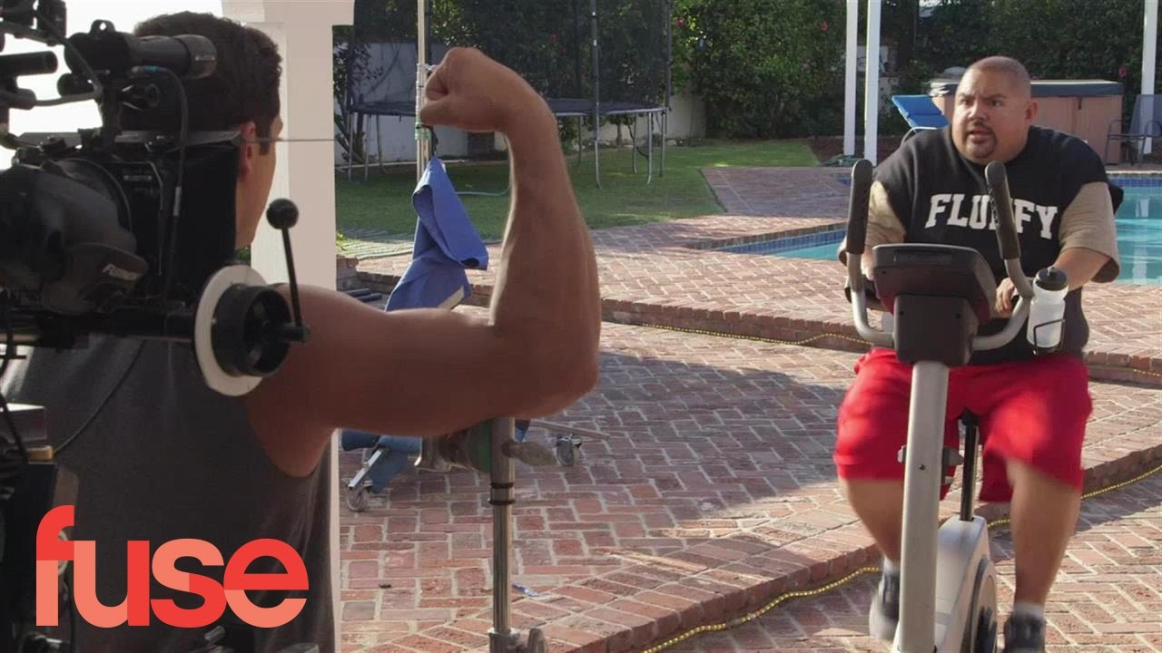 Gabriel Iglesias Runs His Ass Off