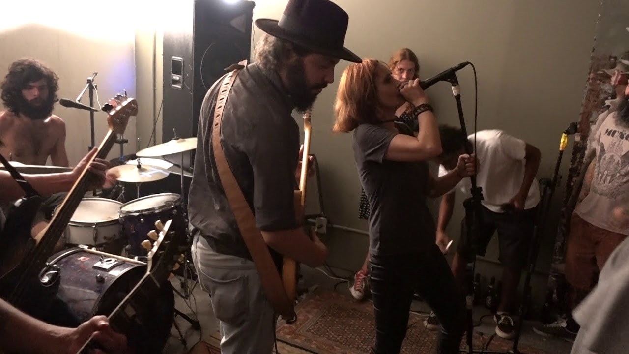 OS VULC&Acirc;NICOS e SIMONE DO VALE @ Coletivo Machina, 2017