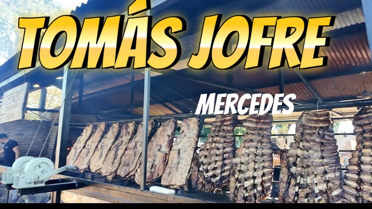 Miles de personas en la fiesta  de la galleta de campo en Tomás jofre