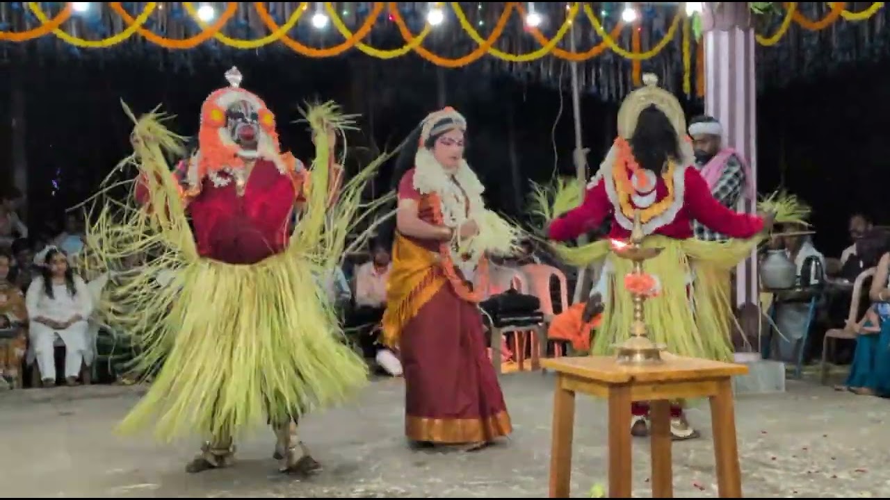 ಶ್ರೀ ನಾಗ ಬ್ರಹ್ಮ-ರಕ್ತೇಶ್ವರಿ ಹಾಗೂ ಚಿಕ್ಕು-ಕಲ್ಲುಕುಟಿಕ ಪರಿವಾರ ದೈವಸ್ಥಾನ, ಬ್ರಹ್ಮಾವರ.