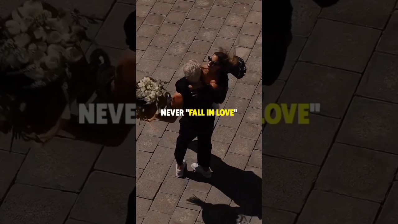 Love Vs Money  💯 🧍motivational quotes / motivational status video. #shorts #viral #motivational