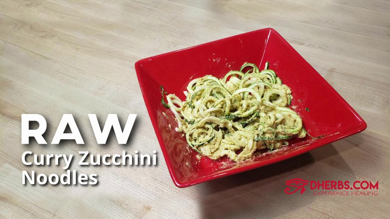 10-Minute Raw Vegan Curry With Zucchini Noodles | Dherbs