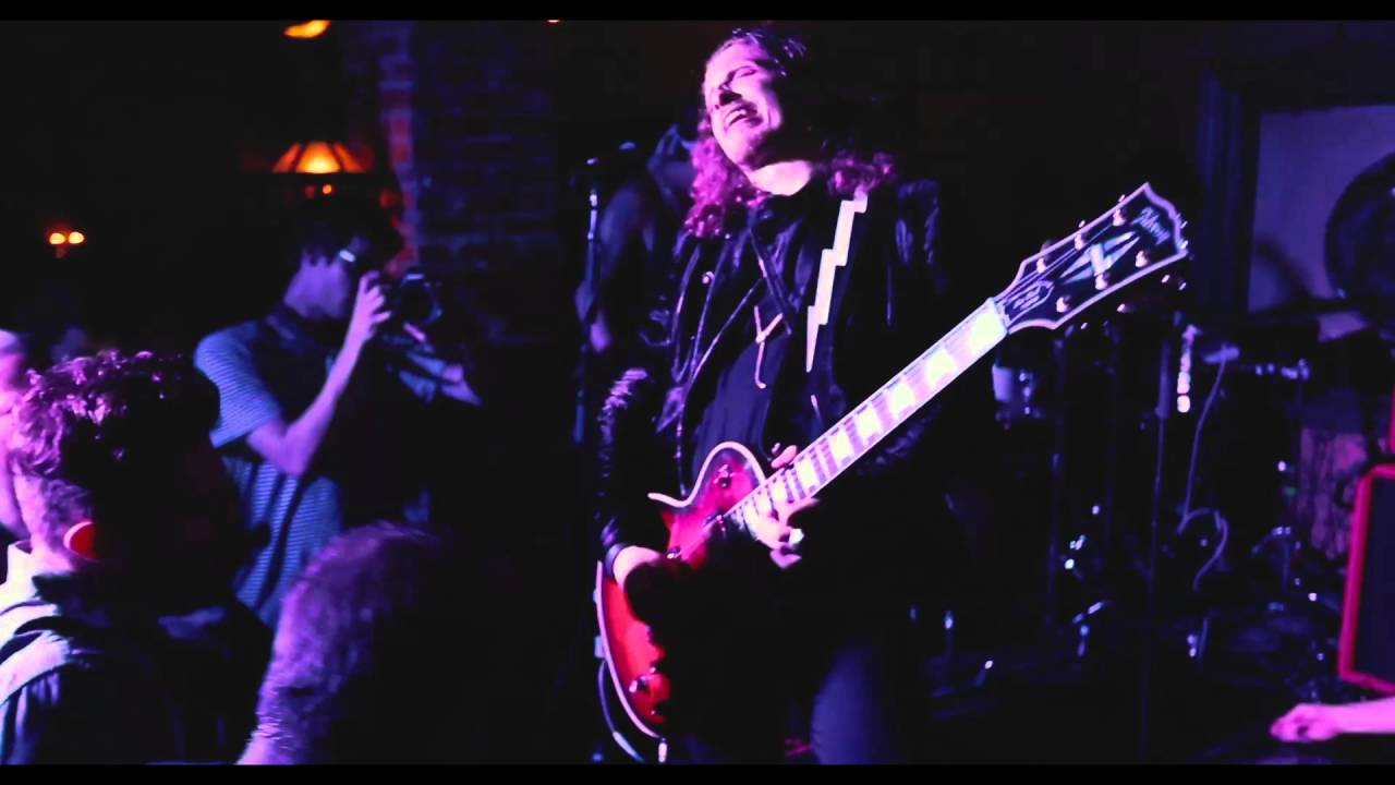 Andrew Watt - I Would Die 4 U / Purple Rain (Prince Cover) (Live at Dirty Laundry)