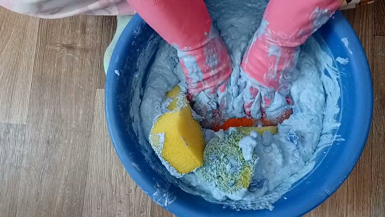 11 Soaked Blue Laundry Bars