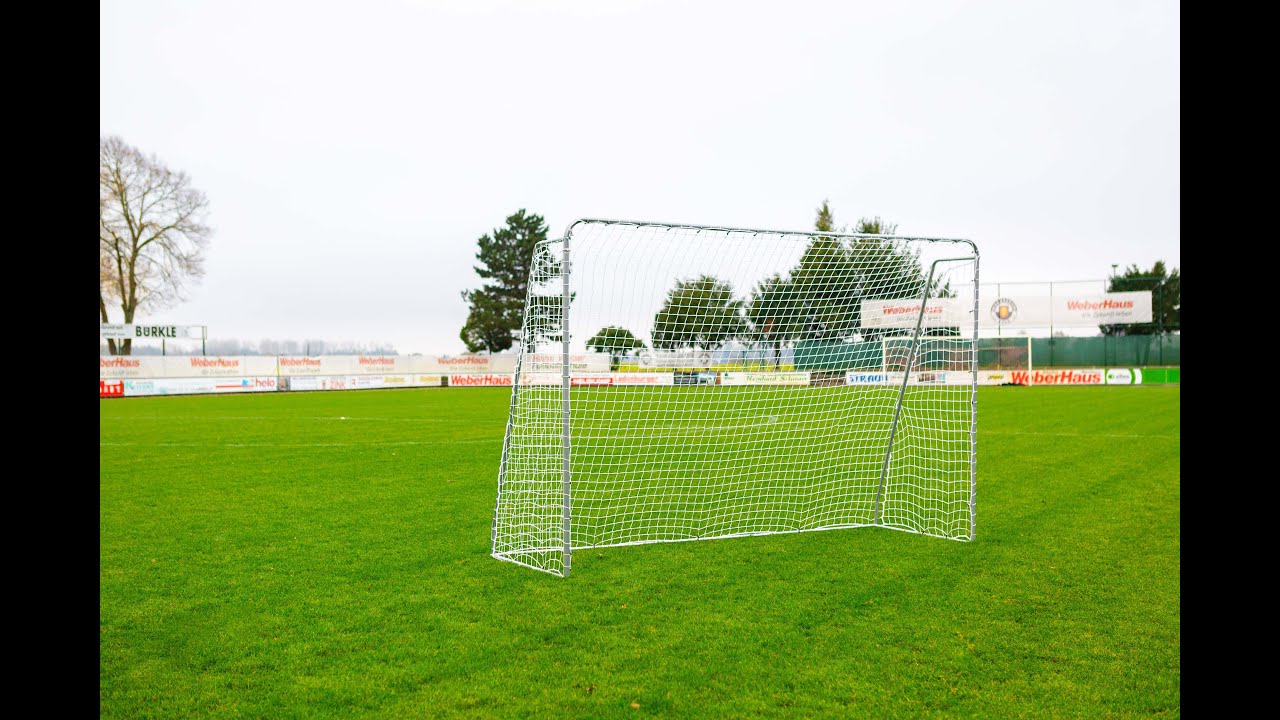 But de foot en acier 3x2m - résistant - pour le jardin