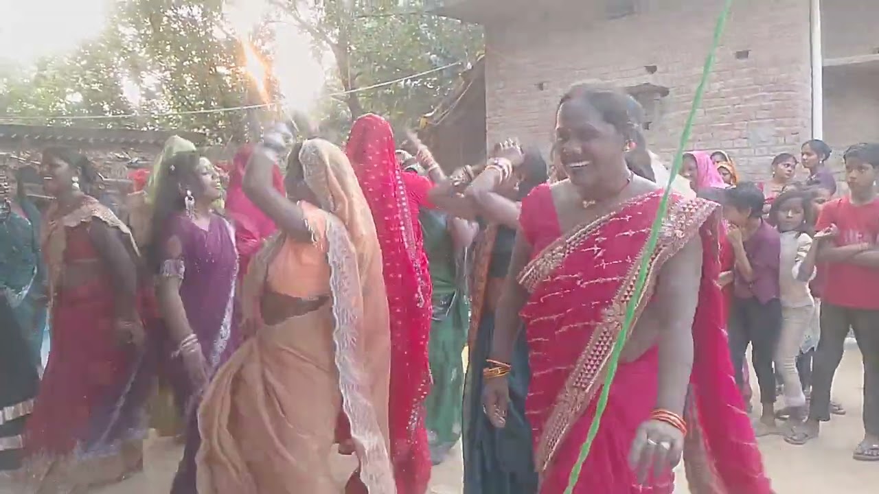 बच्चा बैंड पार्टी ऑफिस 44