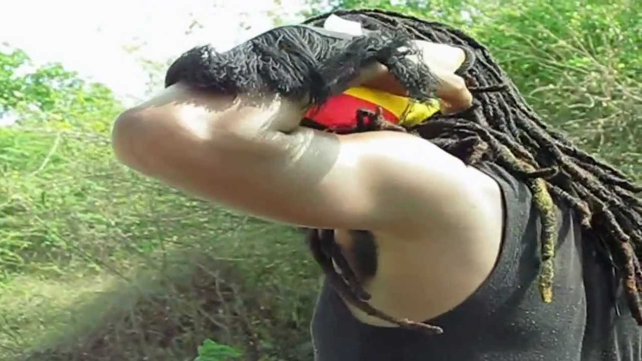 Indecka - Rasta Big Up  (Official HD Video)