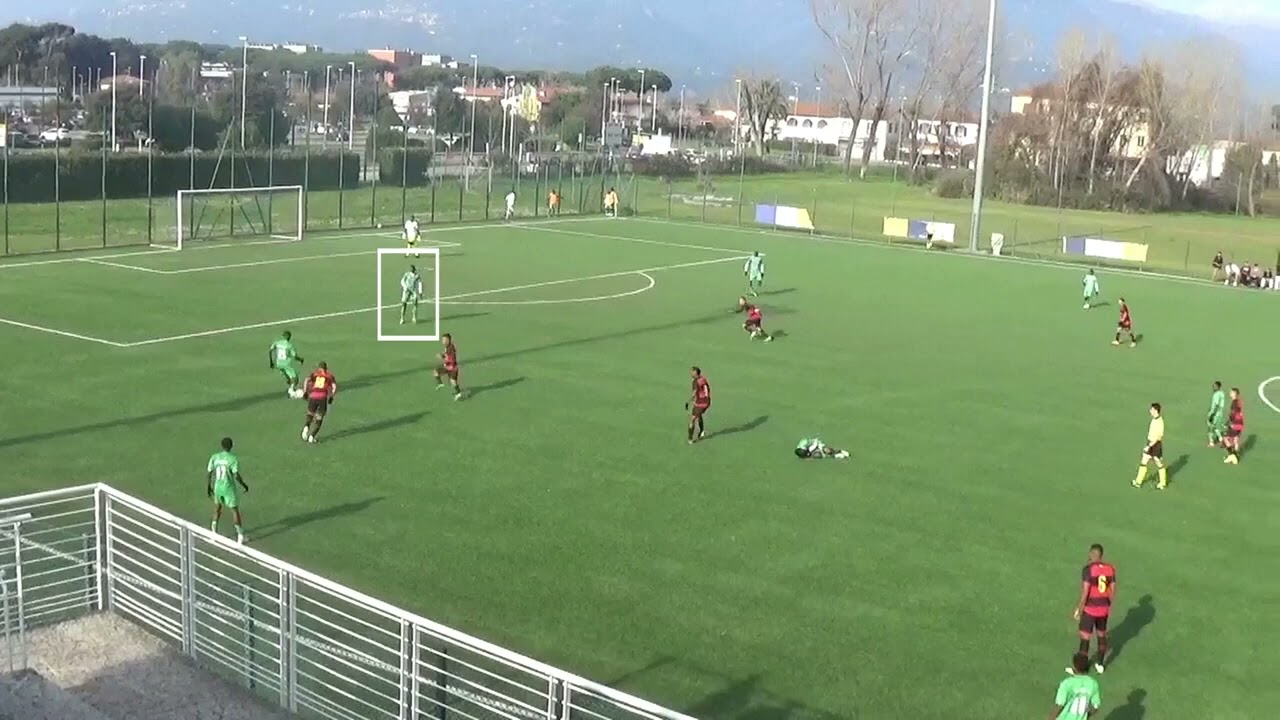 Yunus Lawal - Centre Back - 2004