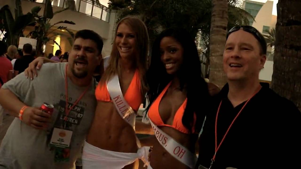 2010 Hooters Swimsuit Pageant Pool Party