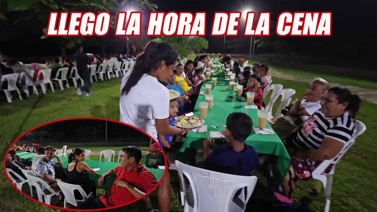 Llego la hora de servir la cena navideña a todos nuestros invitados.