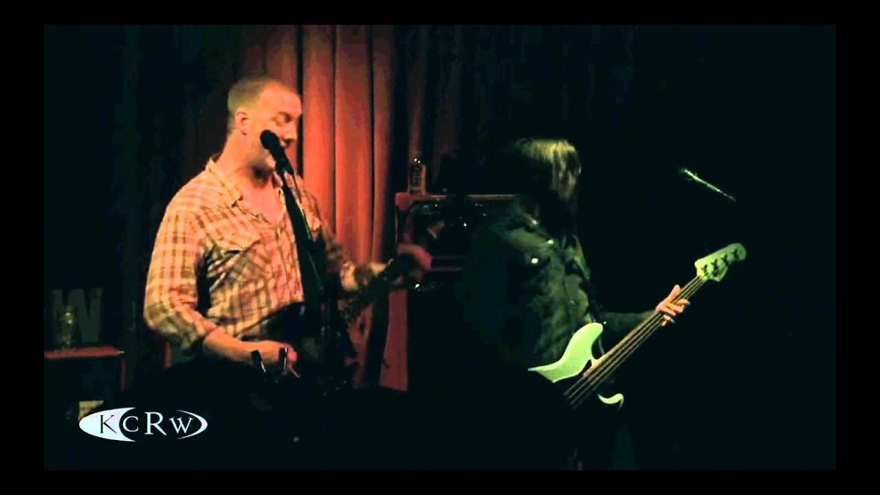 Josh Homme Magnificent Guitar Trick