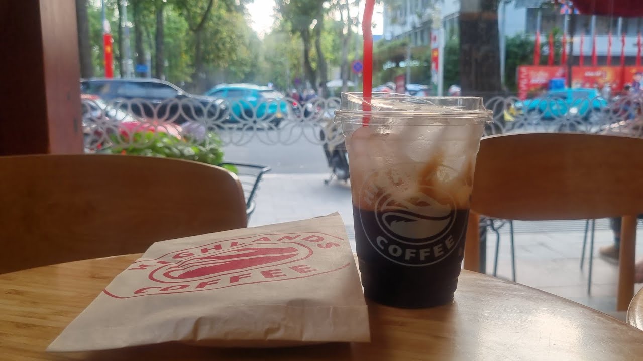 Afternoon Coffee, Diamond Plaza, Saigon, Vietnam 