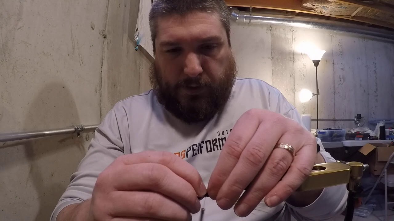 How To Tie The Most Productive River Walleye Jig Of All Time!!