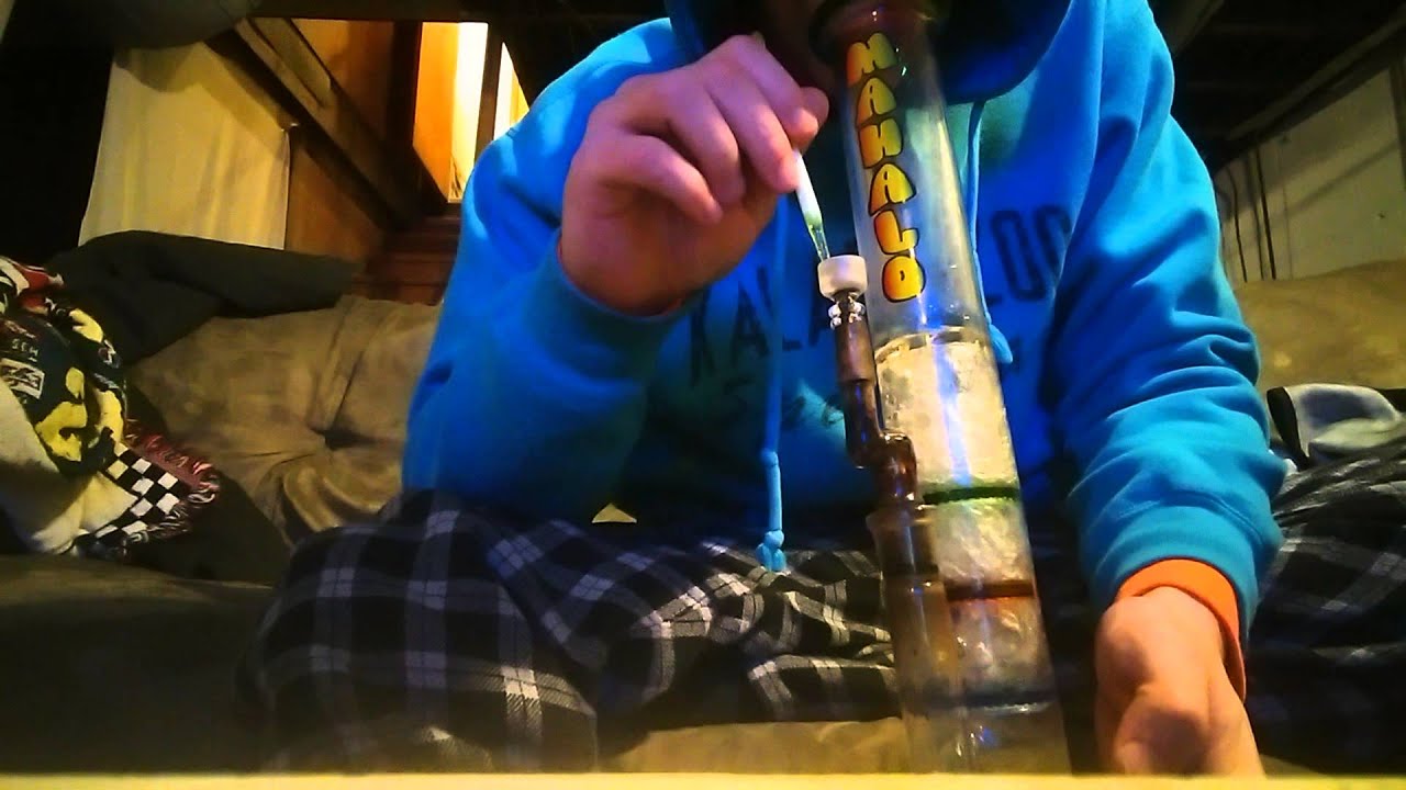 Dabbing aTriple honeycomb with a vortex.