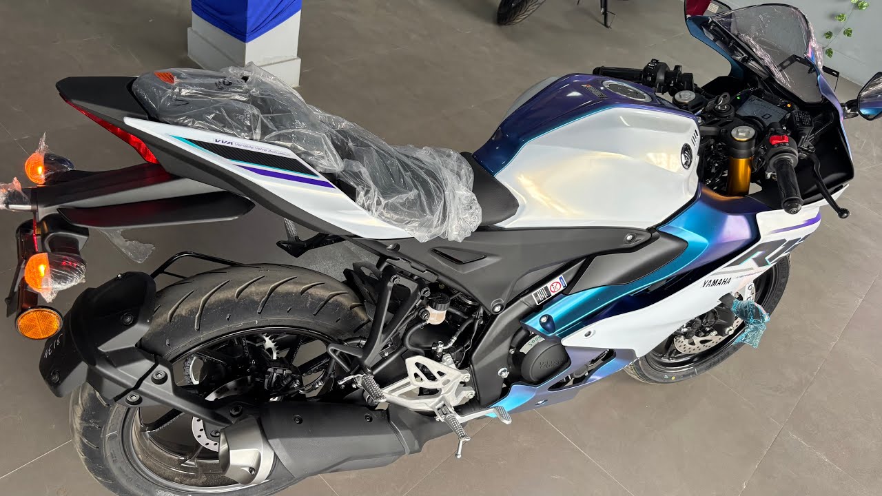 All New 2025 Yamaha R15 V4 Detailed Review | On Road Price 18% GST Features Mileage