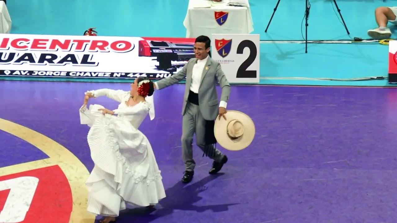 Sebastian Ampuero y Francesca Ochoa