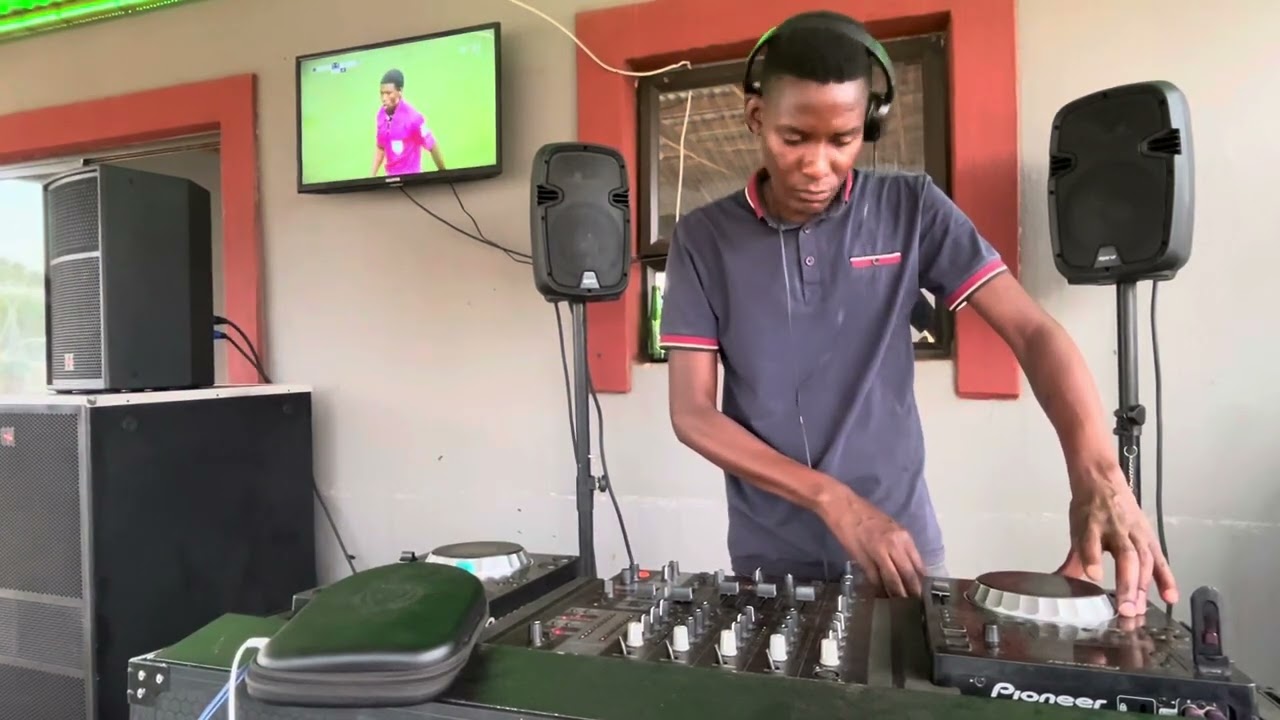 Incredible Sessions Vol.10 Mixed by Tonicue | @La’Afrika chisanyama | DeepHouse mix