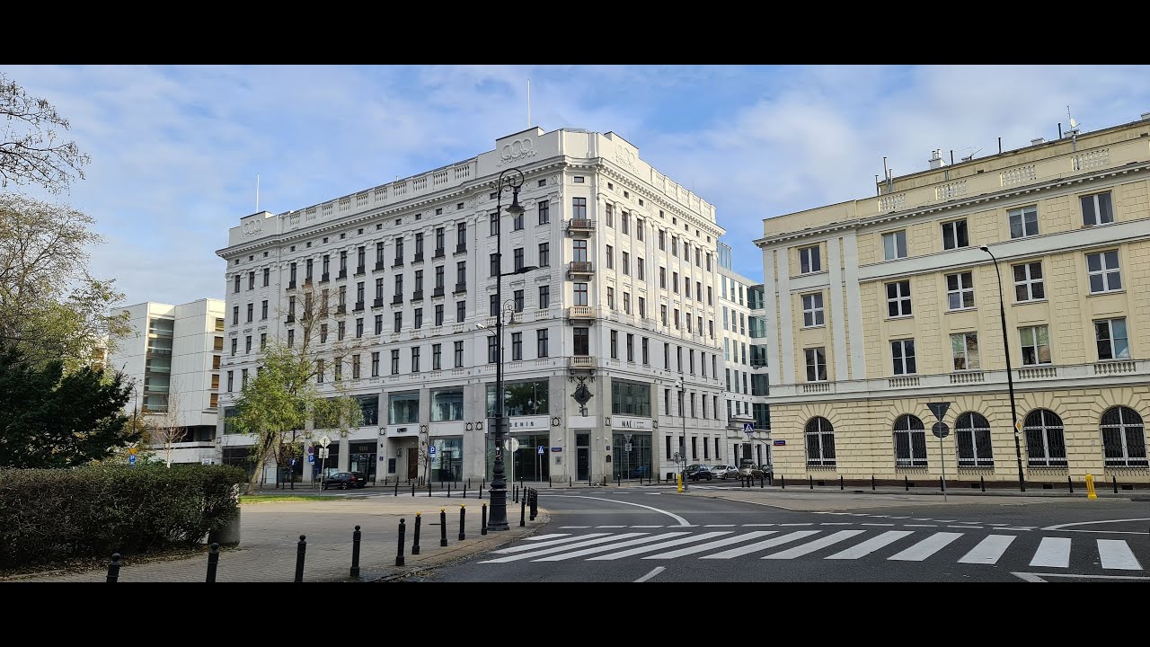 🇵🇱 Warszawa 2022, Polska. Ulica Kredytowa, Romualda Traugutta w Warszawie. [4K]