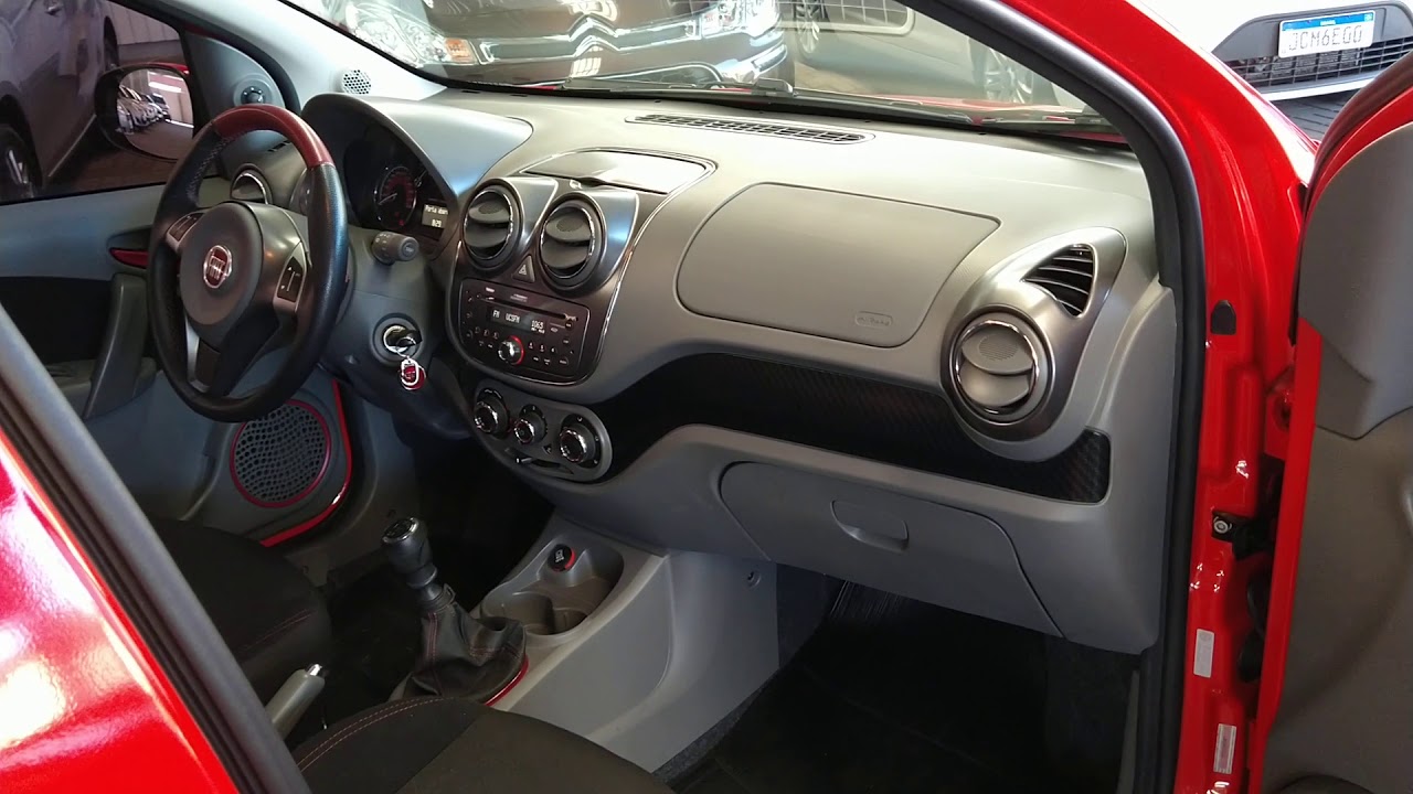 Fiat / Palio Sporting 1.6 16v c/Teto - 2015