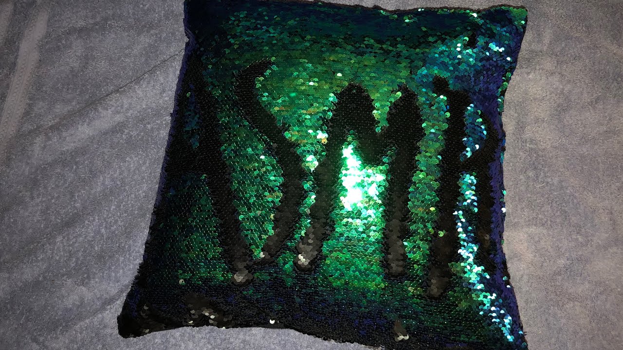 ASMR- making noises with a mermaid pillow ❤️